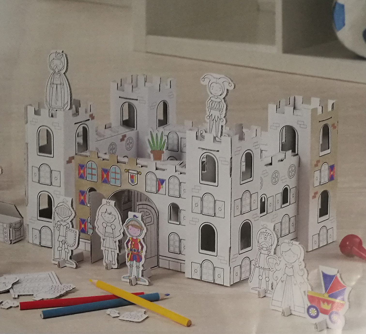 DIY Cardboard contruction 